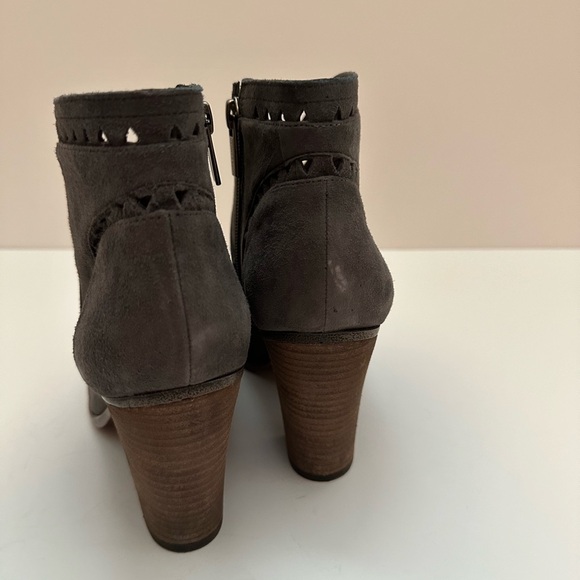 New Vince Camuto Fritan Bootie - Picture 6 of 10